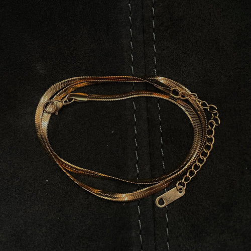 Classic Cobra Necklace