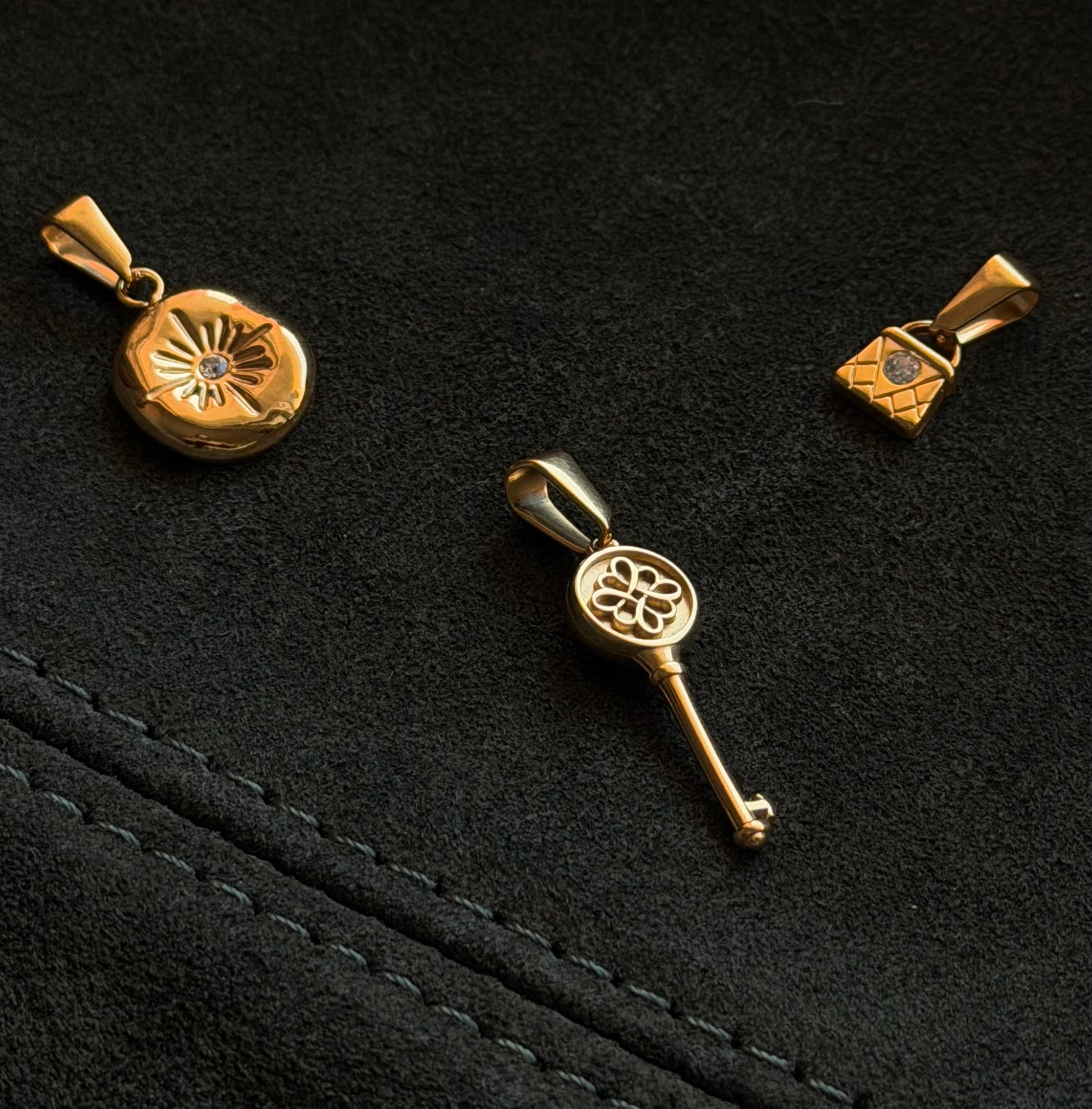 KEY CHARM