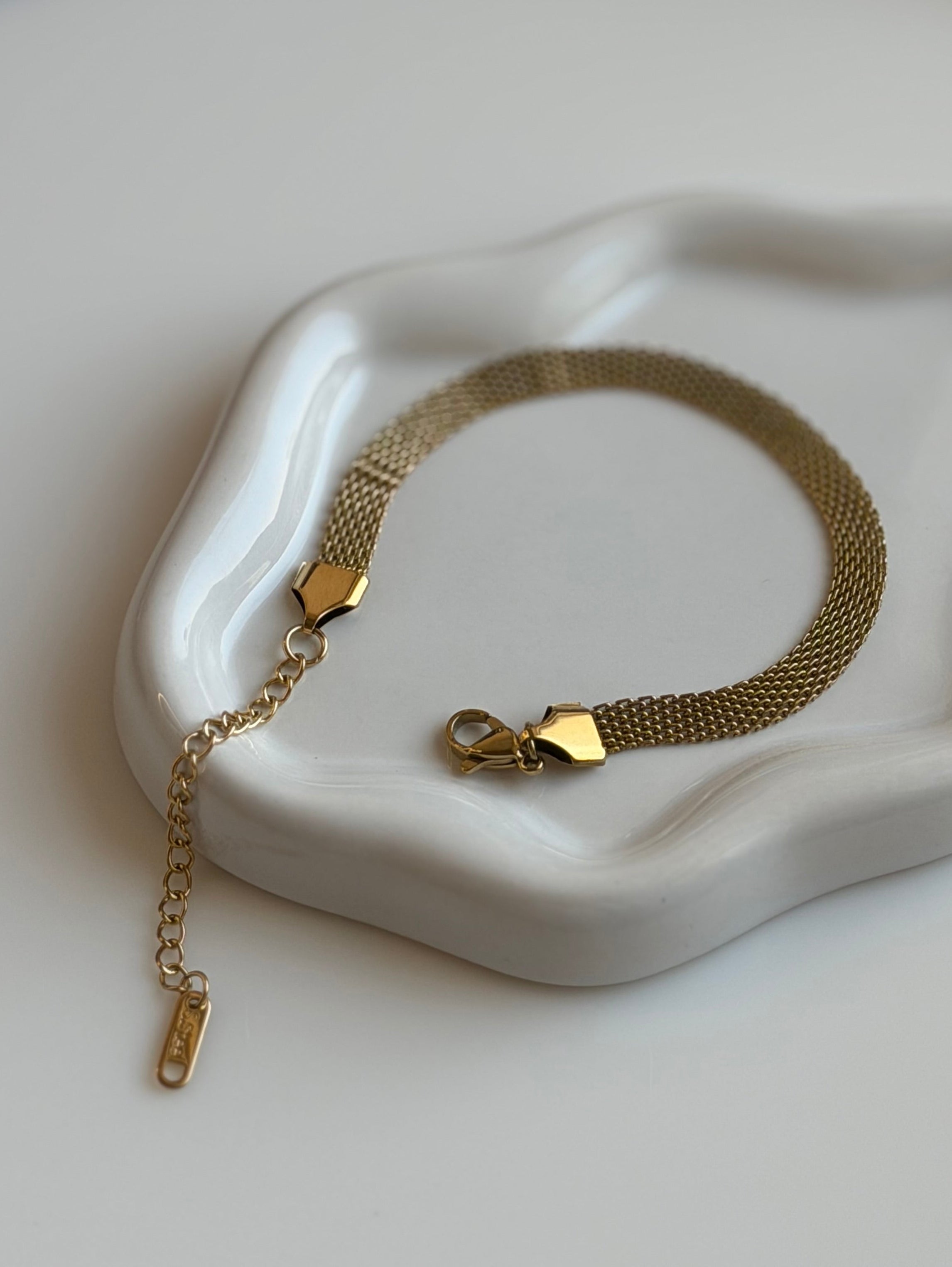 Lily Bracelet