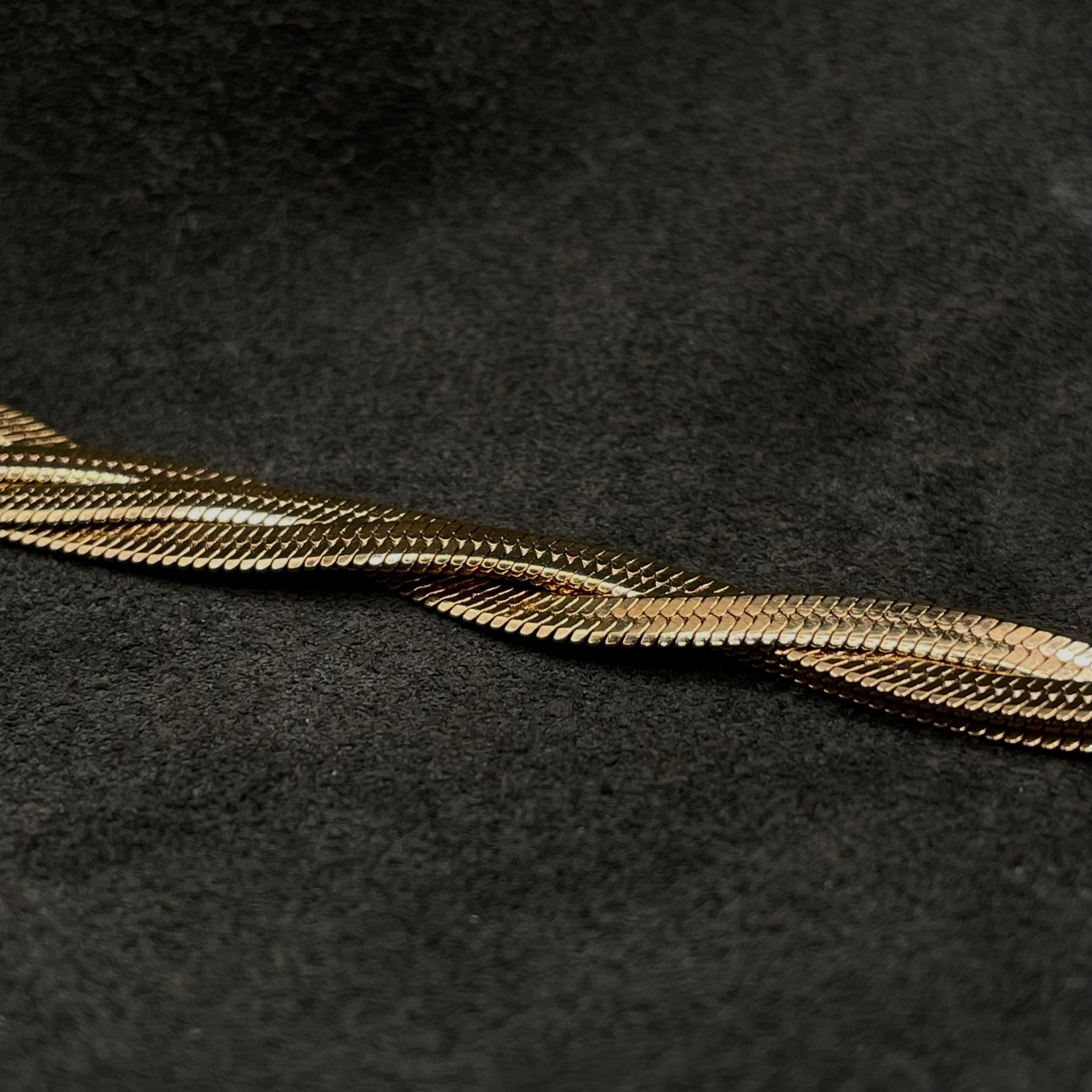 Classic Cobra Necklace