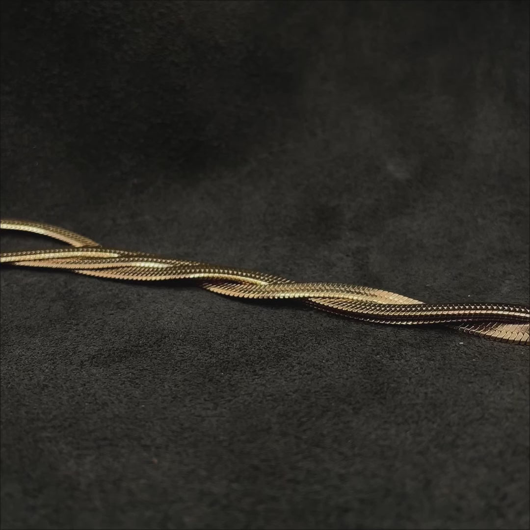 Classic Cobra Necklace