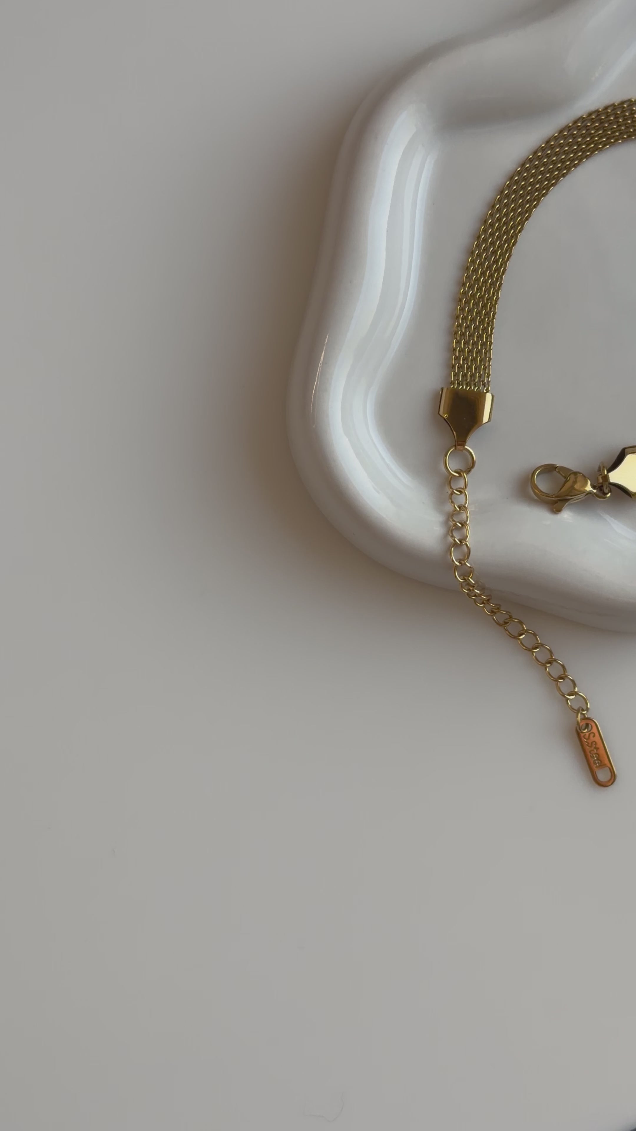Lily Bracelet